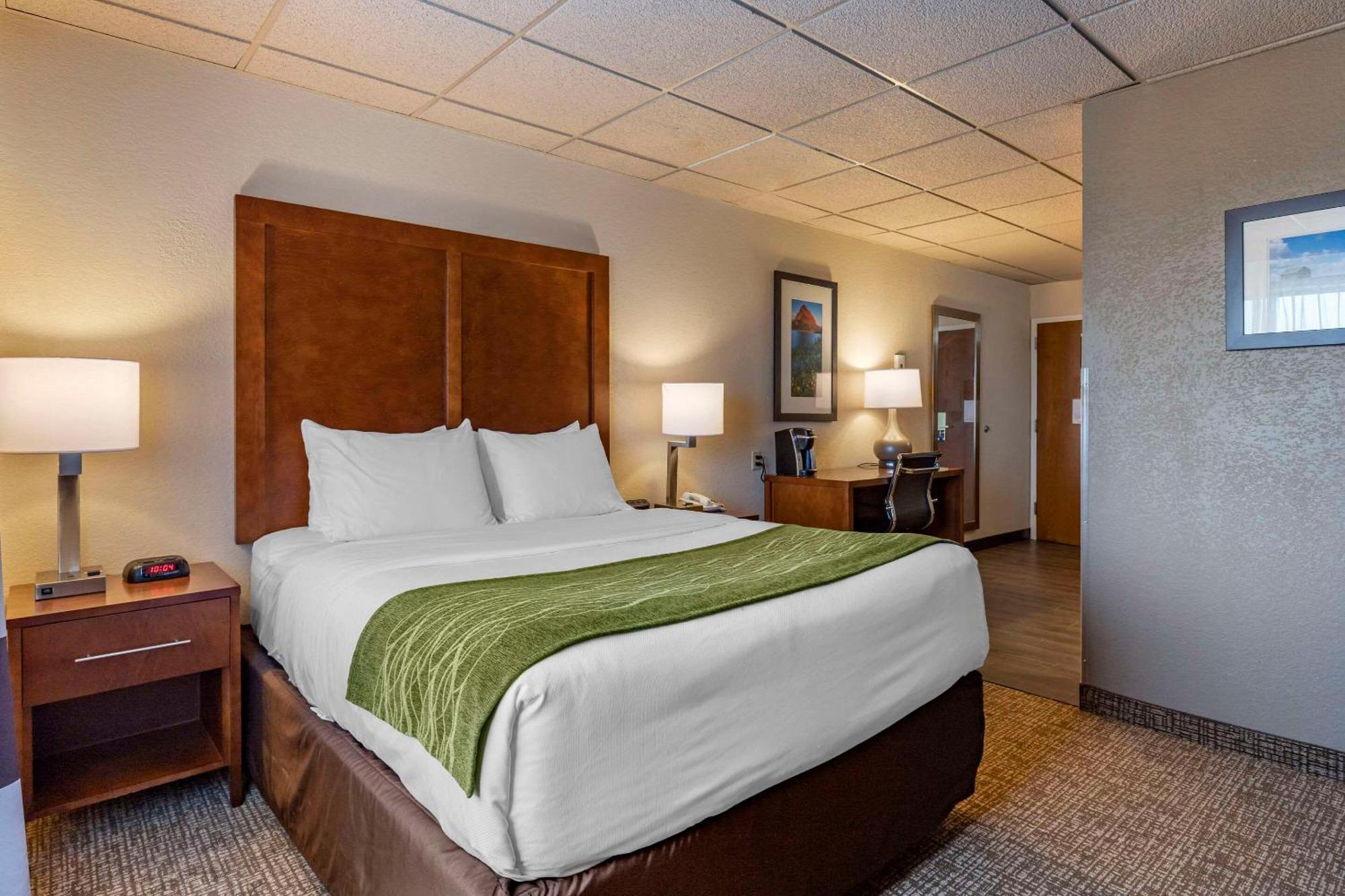 Comfort Inn & Suites Gateway To Glacier National Park Shelby Eksteriør billede